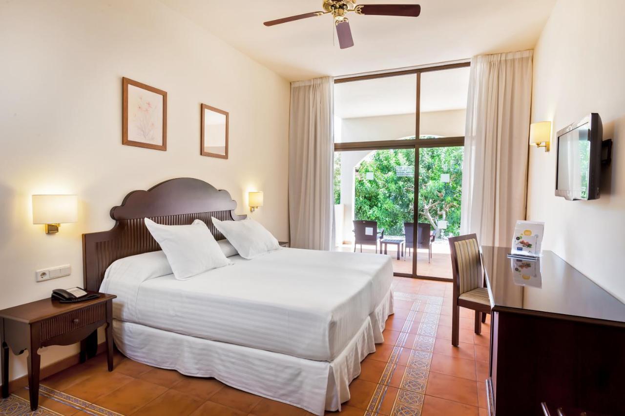 Double Room,1746829442:JPEG